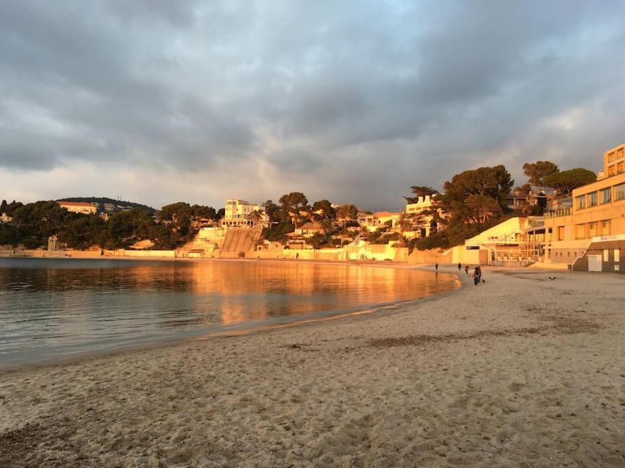 Apartamento Au Coeur Et Au Calme De Bandol, Parking Et Climatisation Exterior foto